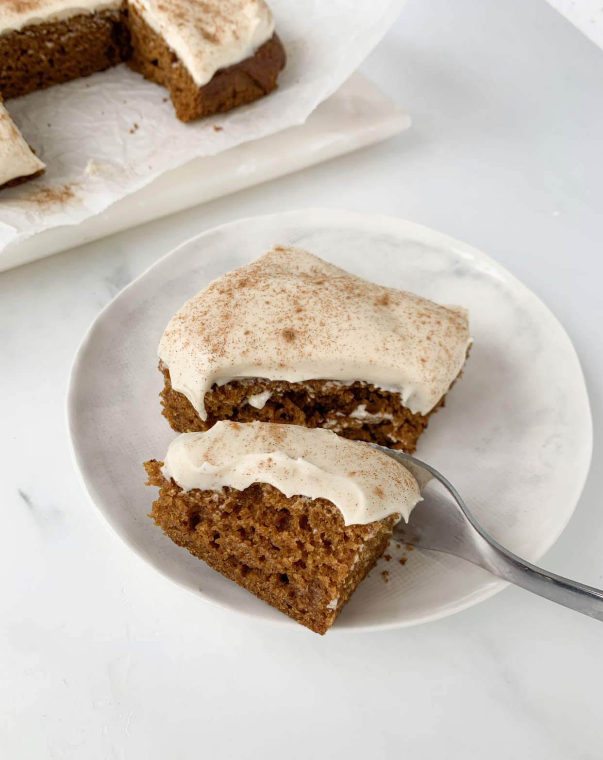 https://callascleaneats.com/wp-content/uploads/2021/11/pumpkin-cake-3.jpg